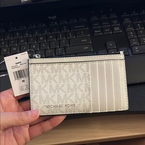 NWT Michael Kors White and Silver Card Holder Cooper Slim Signature Zip Wallet